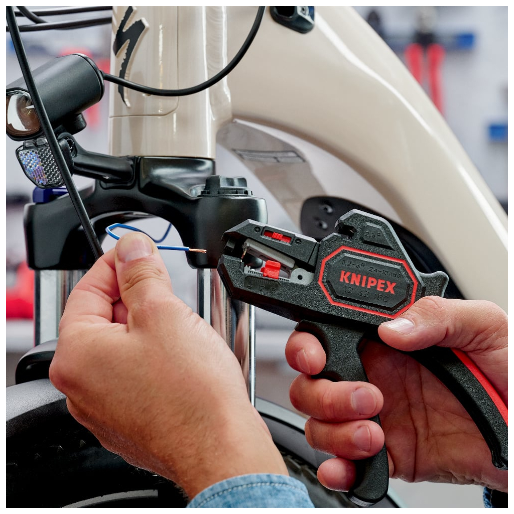 Знімач ізоляції KNIPEX 0.2-6мм, 180мм (12 62 180) - фото 5 Знімач ізоляції KNIPEX 0.2-6мм, 180мм (12 62 180) - фото 5