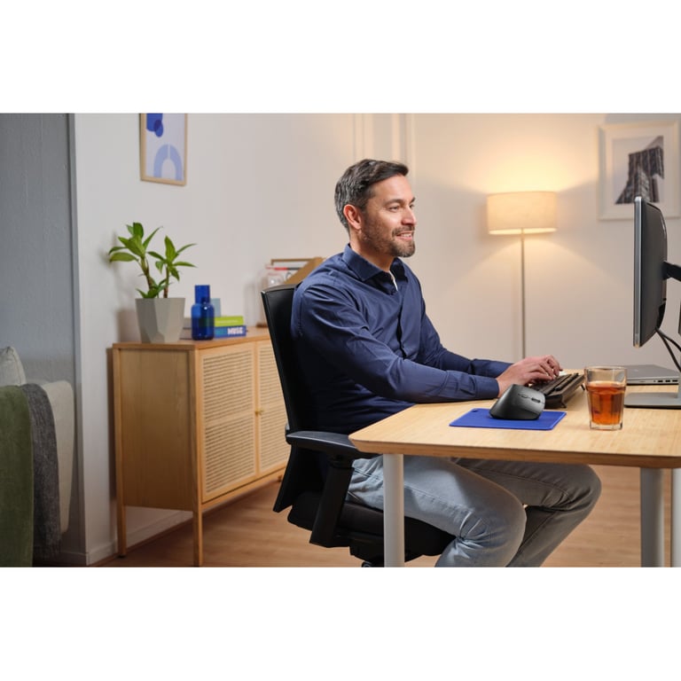 Мишка Trust Bayo+ Ergonomic Wireless/Bluetooth Black (25146) - фото 12