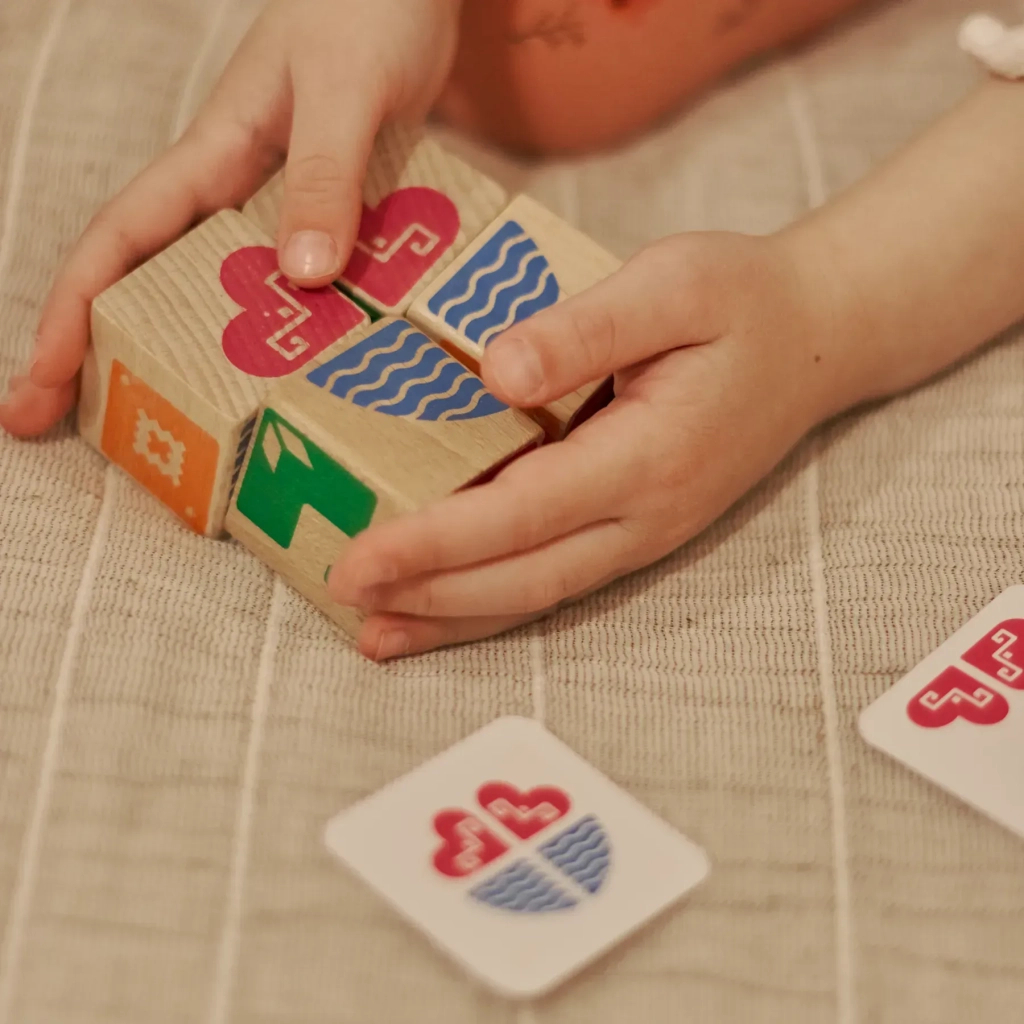 Розвиваюча іграшка Ігротеко Логічні кубики Склади візерунок (900477) - фото 3 Розвиваюча іграшка Ігротеко Логічні кубики Склади візерунок (900477) - фото 3