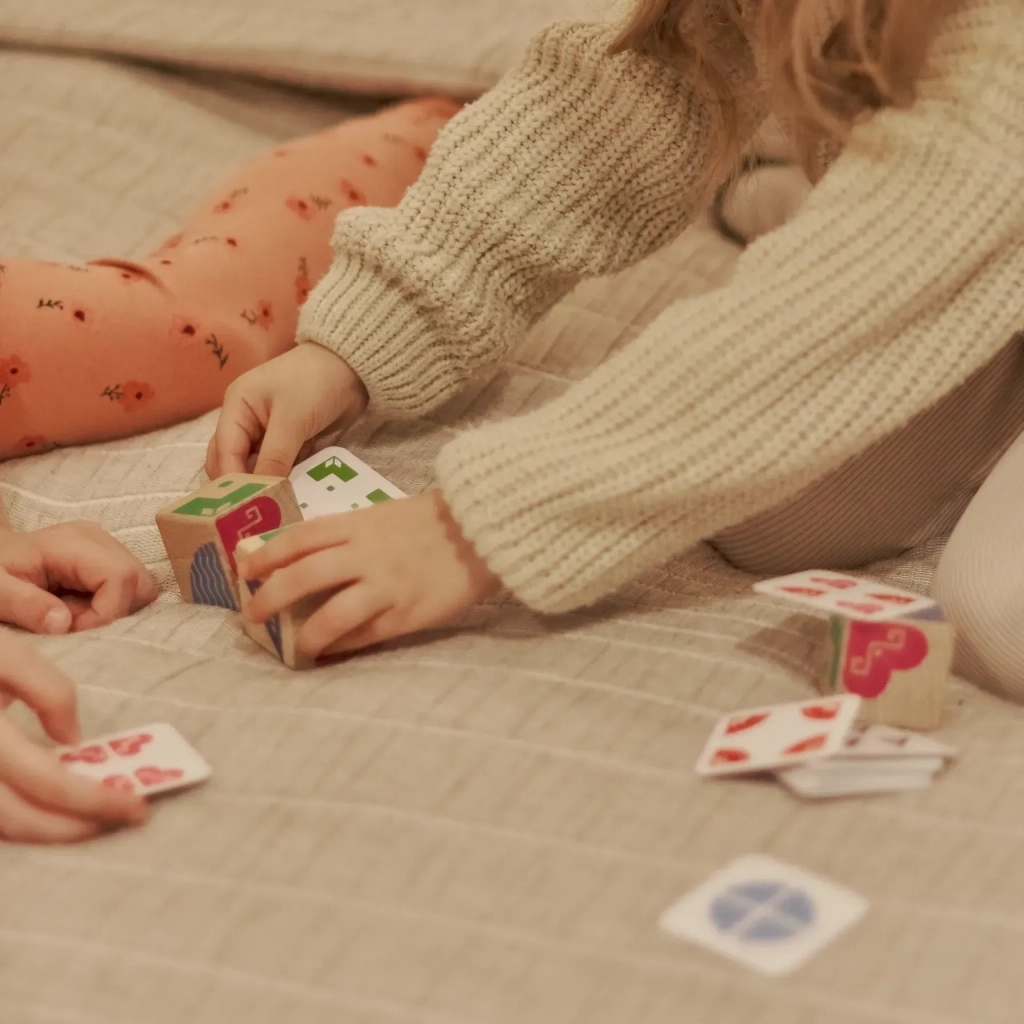 Розвиваюча іграшка Ігротеко Логічні кубики Склади візерунок (900477) - фото 5 Розвиваюча іграшка Ігротеко Логічні кубики Склади візерунок (900477) - фото 5