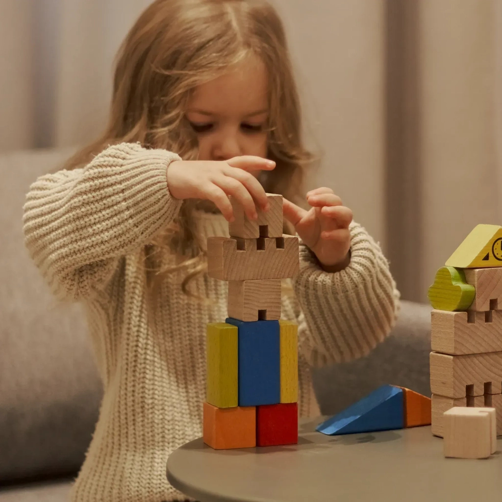 Кубики Ігротеко Будівельні блоки Місто 18 елементів (900538) - фото 3 Кубики Ігротеко Будівельні блоки Місто 18 елементів (900538) - фото 3