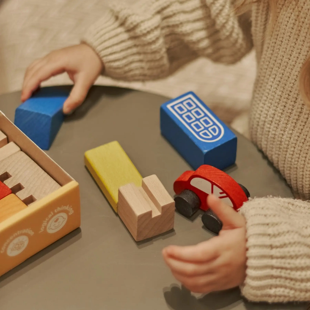 Кубики Ігротеко Будівельні блоки Місто 18 елементів (900538) - фото 5 Кубики Ігротеко Будівельні блоки Місто 18 елементів (900538) - фото 5