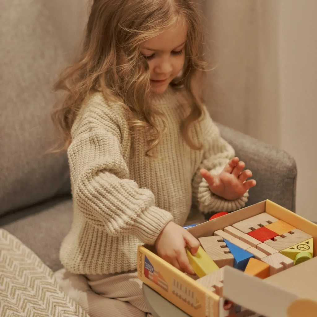 Кубики Ігротеко Будівельні блоки Місто 18 елементів (900538) - фото 7 Кубики Ігротеко Будівельні блоки Місто 18 елементів (900538) - фото 7