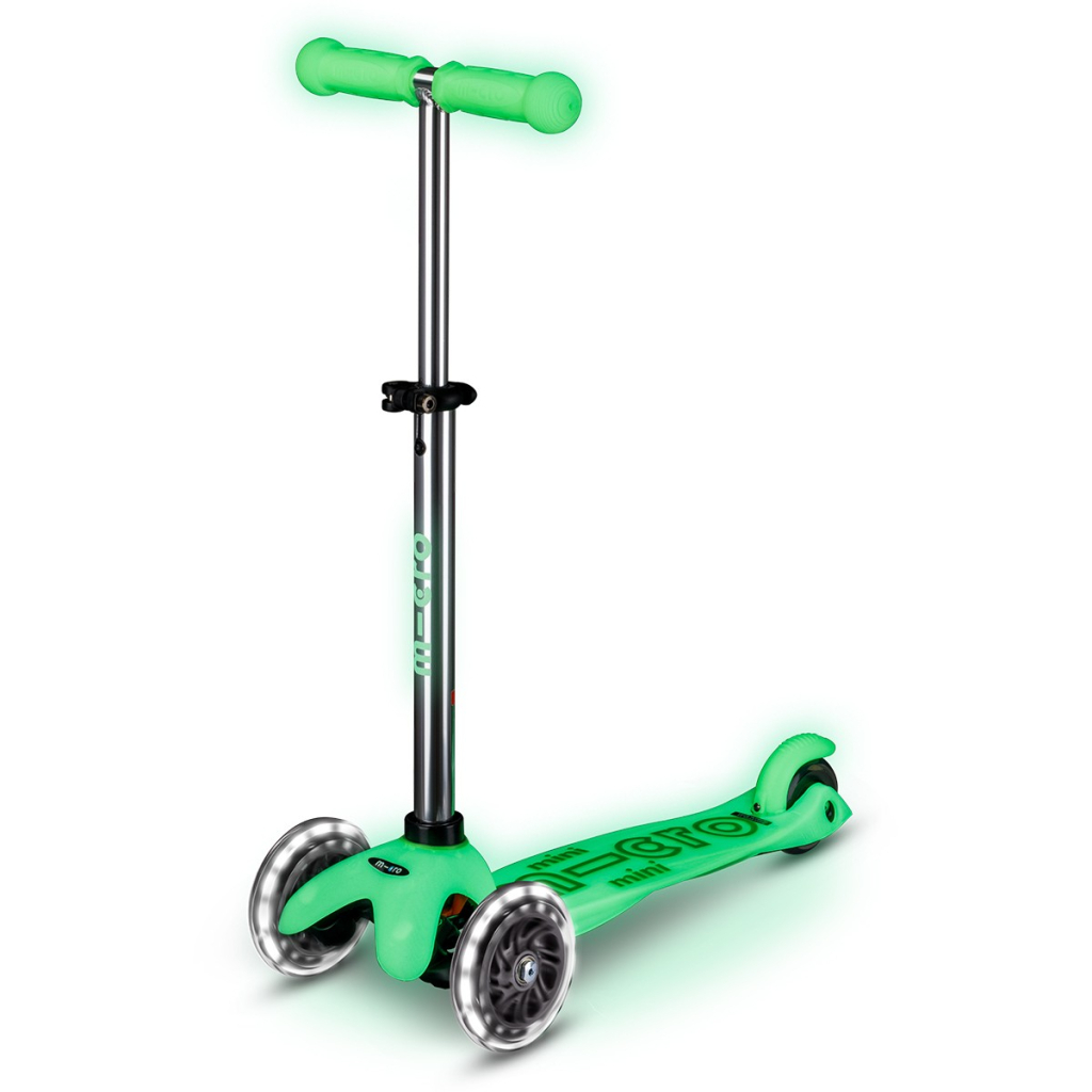Самокат Micro Mini Deluxe Glow LED Крижаний лайм (MMD216) - фото 1 Самокат Micro Mini Deluxe Glow LED Крижаний лайм (MMD216) - фото 1