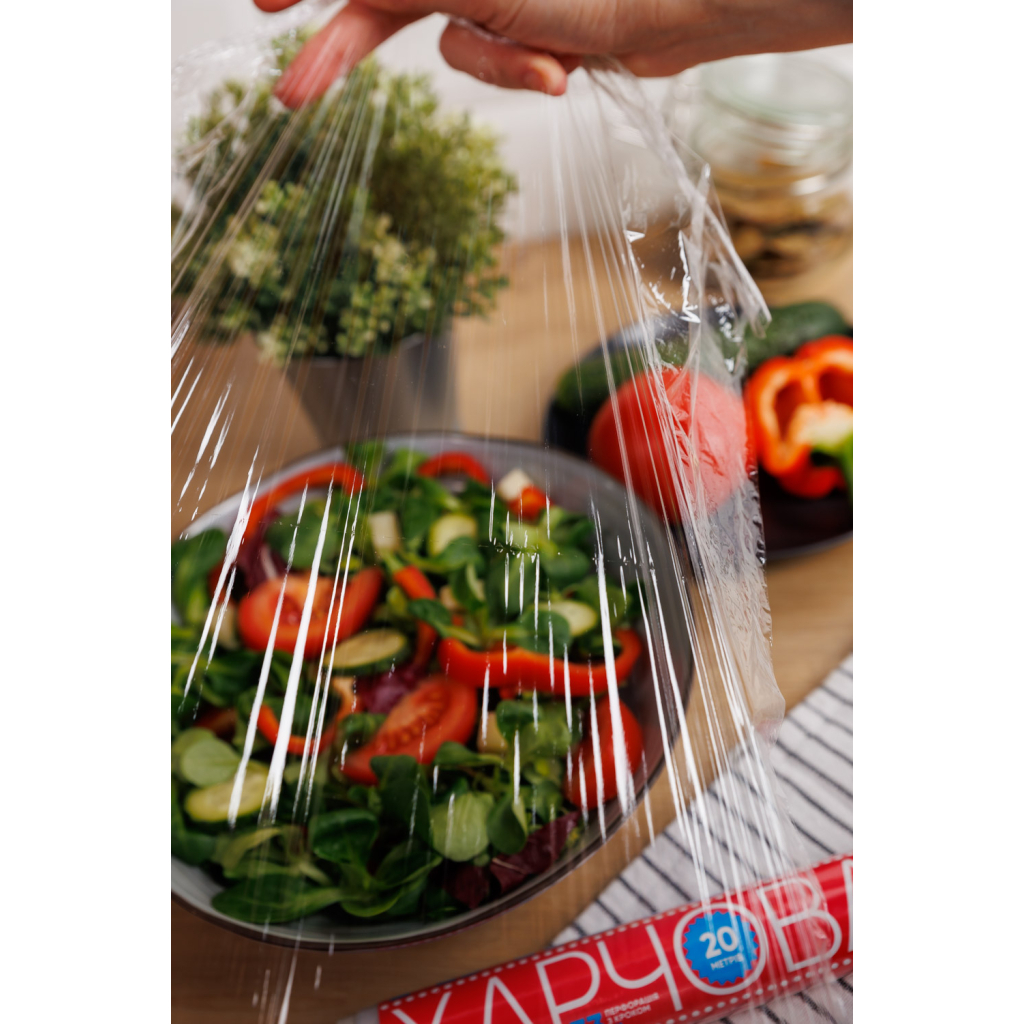 Плівка для продуктів Добра Господарочка З перфорацією 20 м (4820086522915) - фото 5 Плівка для продуктів Добра Господарочка З перфорацією 20 м (4820086522915) - фото 5