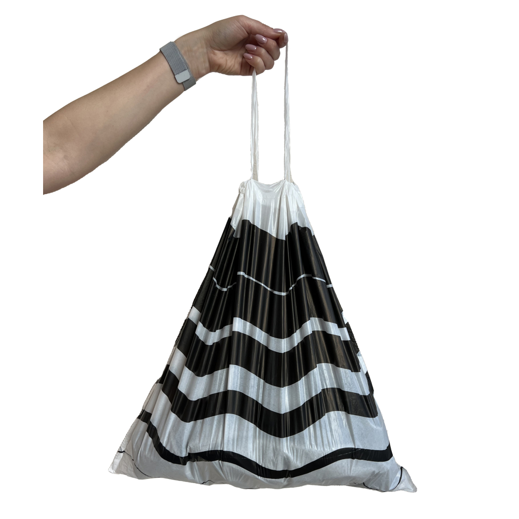 Пакети для сміття Добра Господарочка Black&White Із затяжками 60 л 20 шт. (4820086523370) - фото 2 Пакети для сміття Добра Господарочка Black&White Із затяжками 60 л 20 шт. (4820086523370) - фото 2