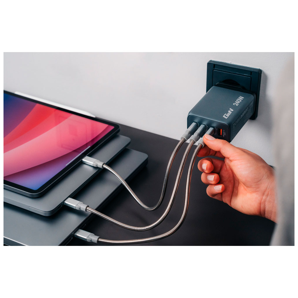 Зарядний пристрій Verbatim GaN 240 W 4 ports (USB-C-140 W,USB-C-100 W,USB-C-65 W /USB-A -3.0) (32205) - фото 5 Зарядний пристрій Verbatim GaN 240 W 4 ports (USB-C-140 W,USB-C-100 W,USB-C-65 W /USB-A -3.0) (32205) - фото 5