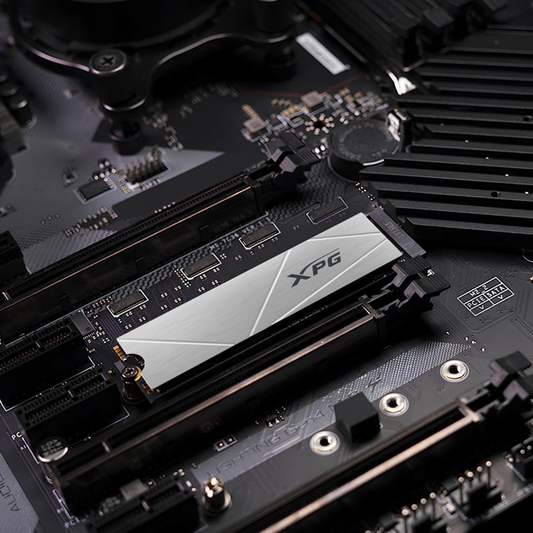 Накопичувач SSD M.2 2280 2TB XPG GAMMIX S60 ADATA (AGAMMIXS60-2T-CS) - фото 7