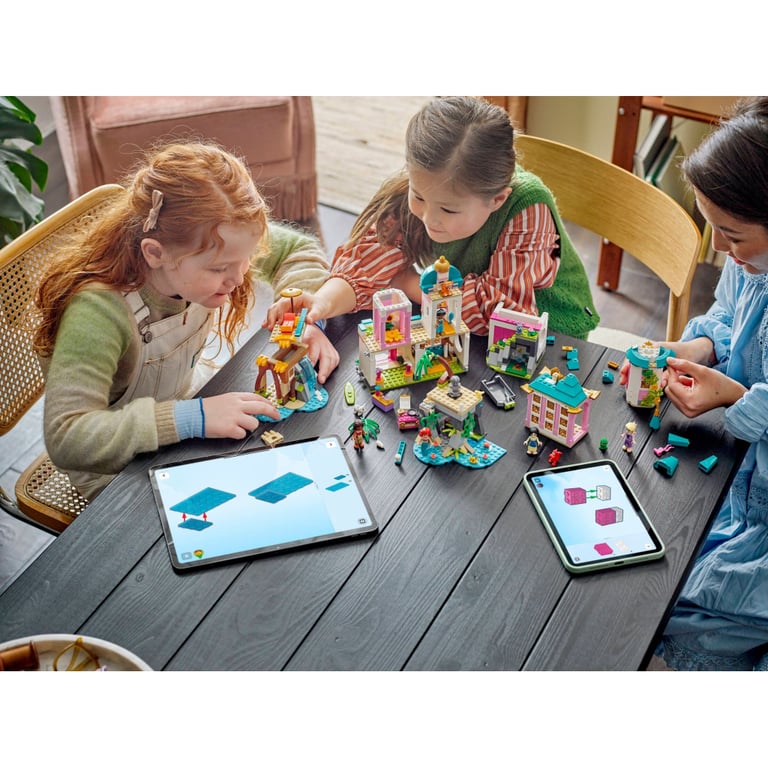 Конструктор LEGO Disney Замок принцеси та королівські улюбленці (43267) - фото 11