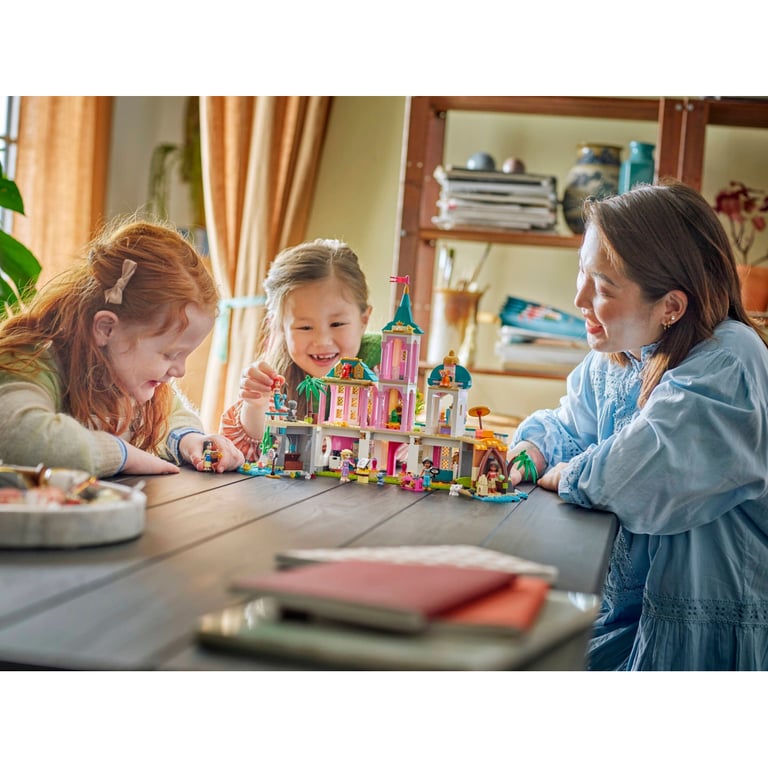 Конструктор LEGO Disney Замок принцеси та королівські улюбленці (43267) - фото 12