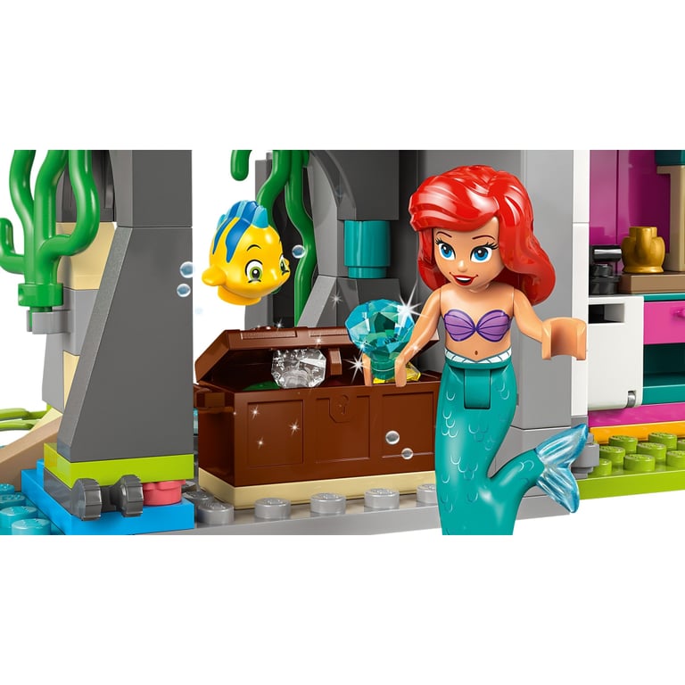 Конструктор LEGO Disney Замок принцеси та королівські улюбленці (43267) - фото 8