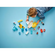 Конструктор LEGO DUPLO Вперше в аеропорту (10443-) - фото 7