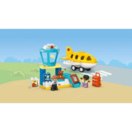 Конструктор LEGO DUPLO Вперше в аеропорту (10443-) - фото 9