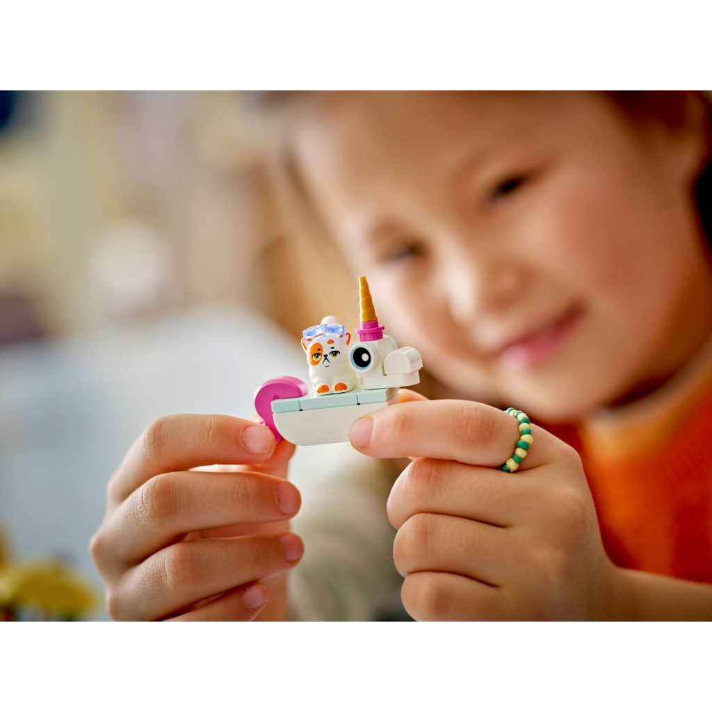 Конструктор LEGO Friends Вечірка єдинорога та фламінго біля басейну (42658) - фото 9 Конструктор LEGO Friends Вечірка єдинорога та фламінго біля басейну (42658) - фото 9