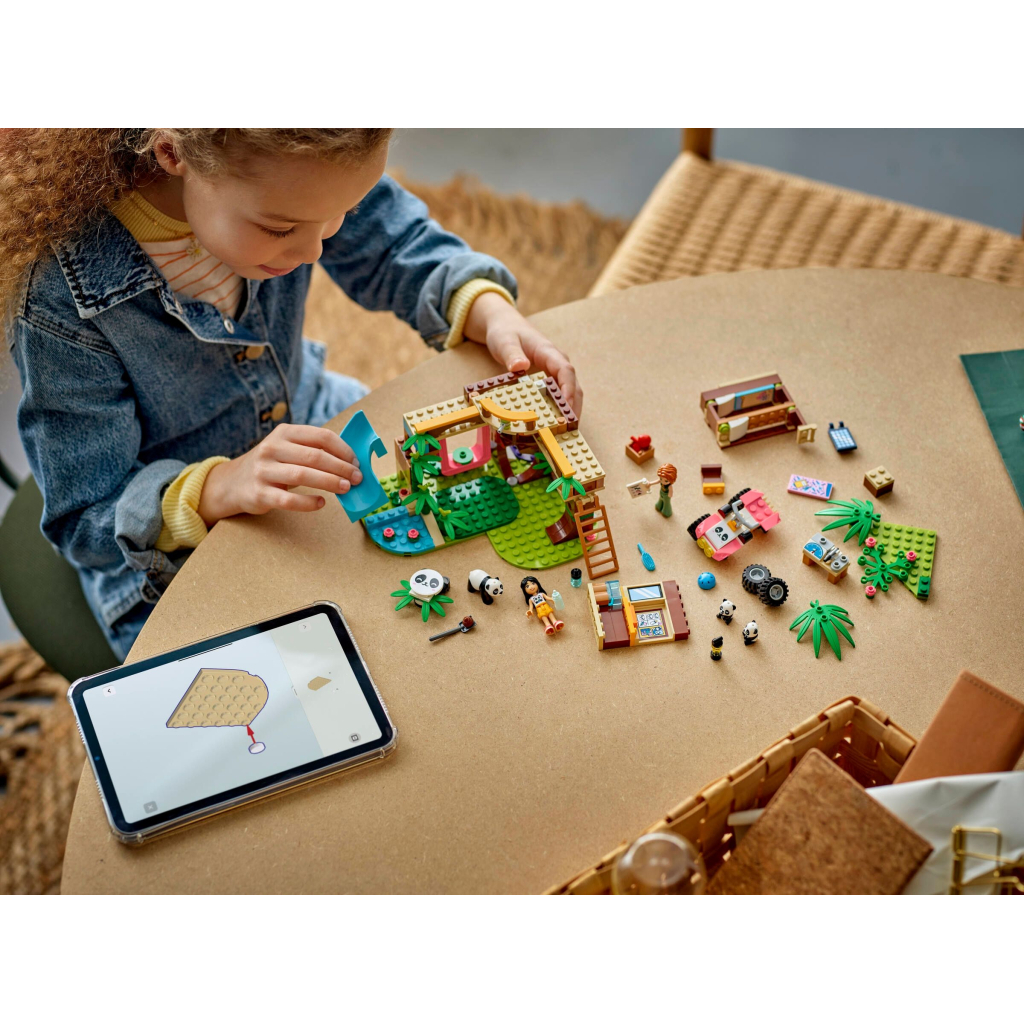 Конструктор LEGO Friends Догляд за тваринами в заповіднику панд (42648) - фото 12 Конструктор LEGO Friends Догляд за тваринами в заповіднику панд (42648) - фото 12