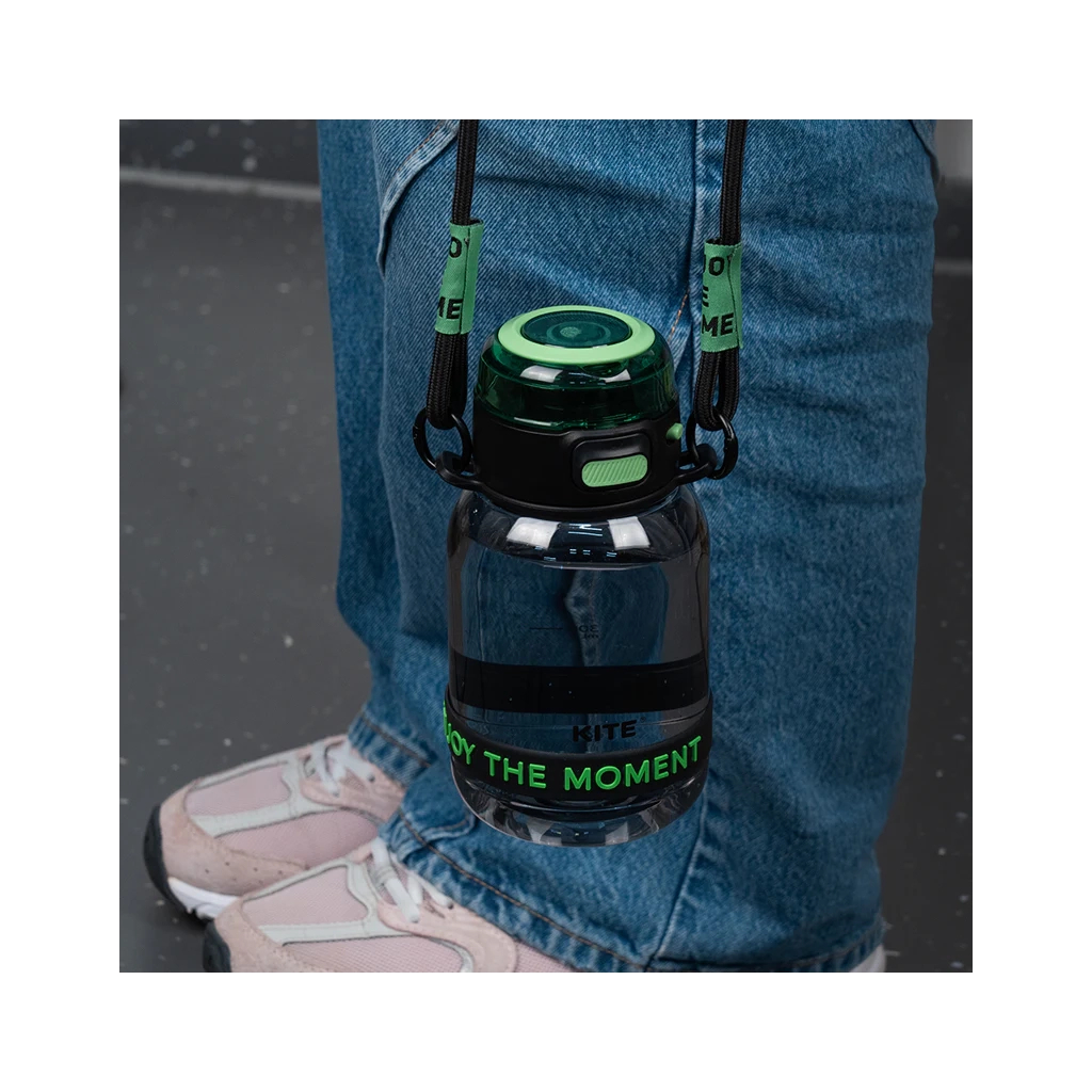 Поїльник-непроливайка Kite 700 мл, чорно-зелена (K25-1218-2) - фото 7 Поїльник-непроливайка Kite 700 мл, чорно-зелена (K25-1218-2) - фото 7