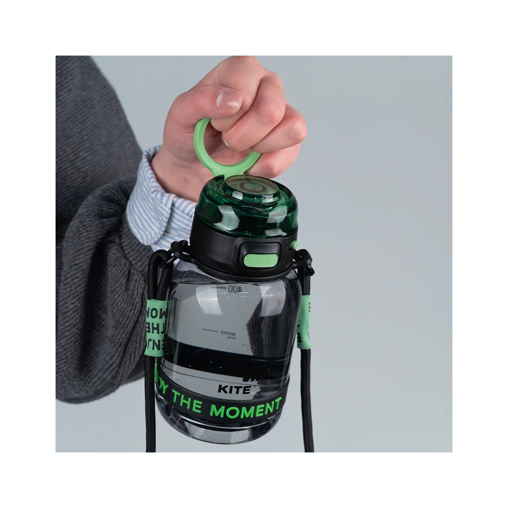 Поїльник-непроливайка Kite 700 мл, чорно-зелена (K25-1218-2) - фото 8 Поїльник-непроливайка Kite 700 мл, чорно-зелена (K25-1218-2) - фото 8