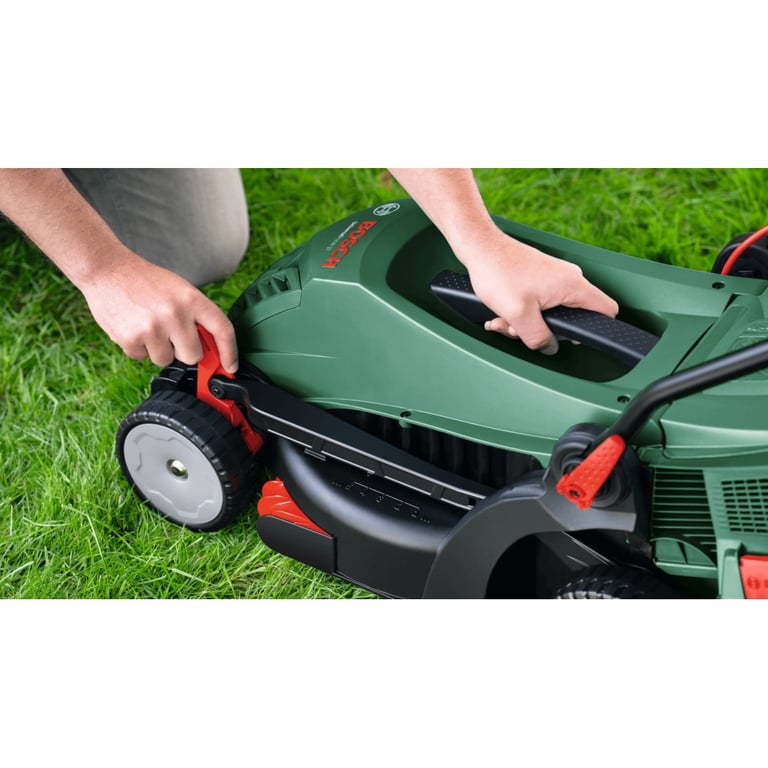 Газонокосарка Bosch UniversalRotak 37-555 1400Вт, 37см, 40л, 27-50мм, 15.5кг (0.600.8A6.501) - фото 6