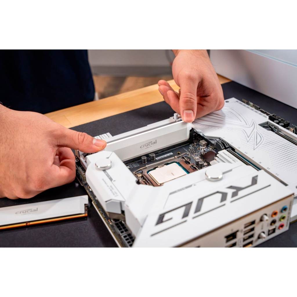 Модуль пам'яті для комп'ютера DDR5 16GB 6400 MHz Pro Overclocking White Micron (CP16G64C38U5W) - фото 11 Модуль пам'яті для комп'ютера DDR5 16GB 6400 MHz Pro Overclocking White Micron (CP16G64C38U5W) - фото 11