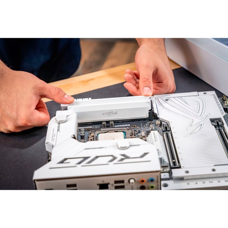 Модуль пам'яті для комп'ютера DDR5 16GB 6400 MHz Pro Overclocking White Micron (CP16G64C38U5W) - фото 12