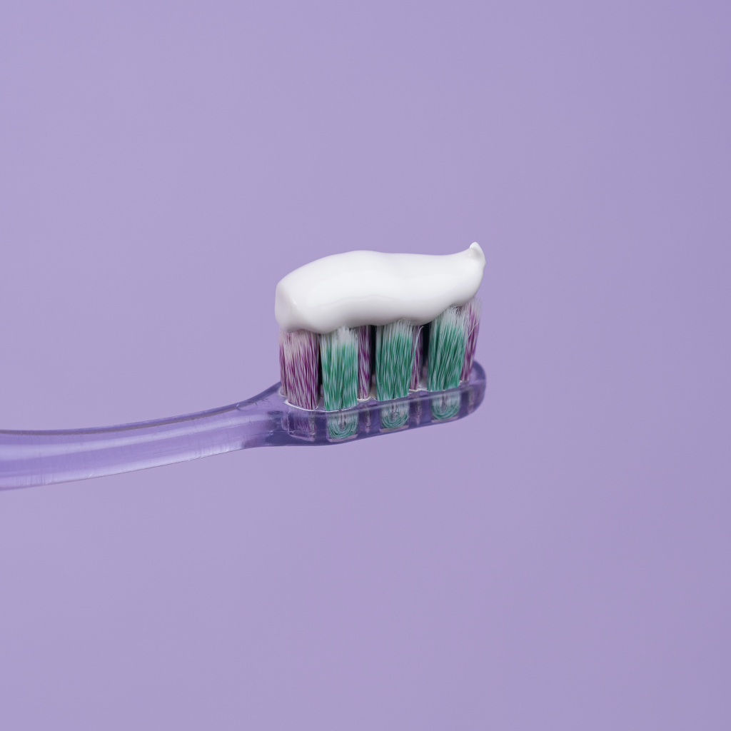 Зубна щітка Fesco Ultra Multi Brush Soft Фіолетова (4820204702106) - фото 6 Зубна щітка Fesco Ultra Multi Brush Soft Фіолетова (4820204702106) - фото 6