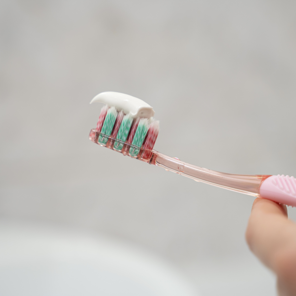 Зубна щітка Fesco Ultra Multi Brush Soft Рожева (4820204702090) - фото 6 Зубна щітка Fesco Ultra Multi Brush Soft Рожева (4820204702090) - фото 6