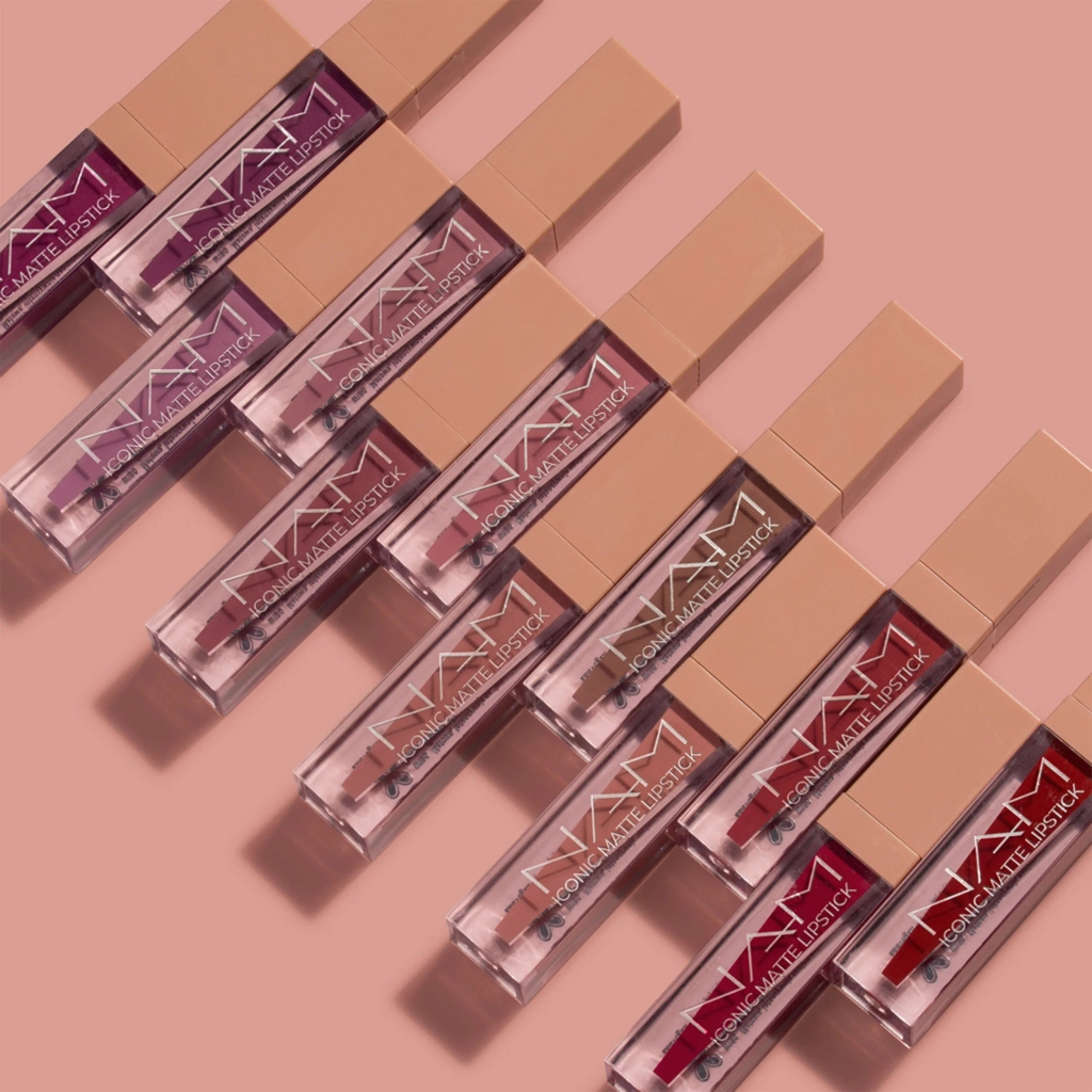 Помада для губ NAM Iconic Matte 6 - Vanilla Queen (5901801656357) - фото 3 Помада для губ NAM Iconic Matte 6 - Vanilla Queen (5901801656357) - фото 3