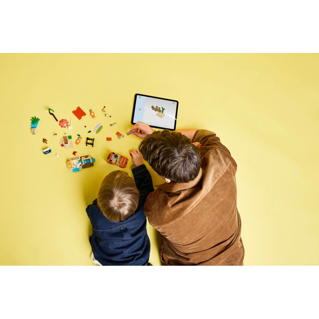 Конструктор LEGO Bluey Пляж і сімейна поїздка на автомобілі Блуї (11202) - фото 10 Конструктор LEGO Bluey Пляж і сімейна поїздка на автомобілі Блуї (11202) - фото 10