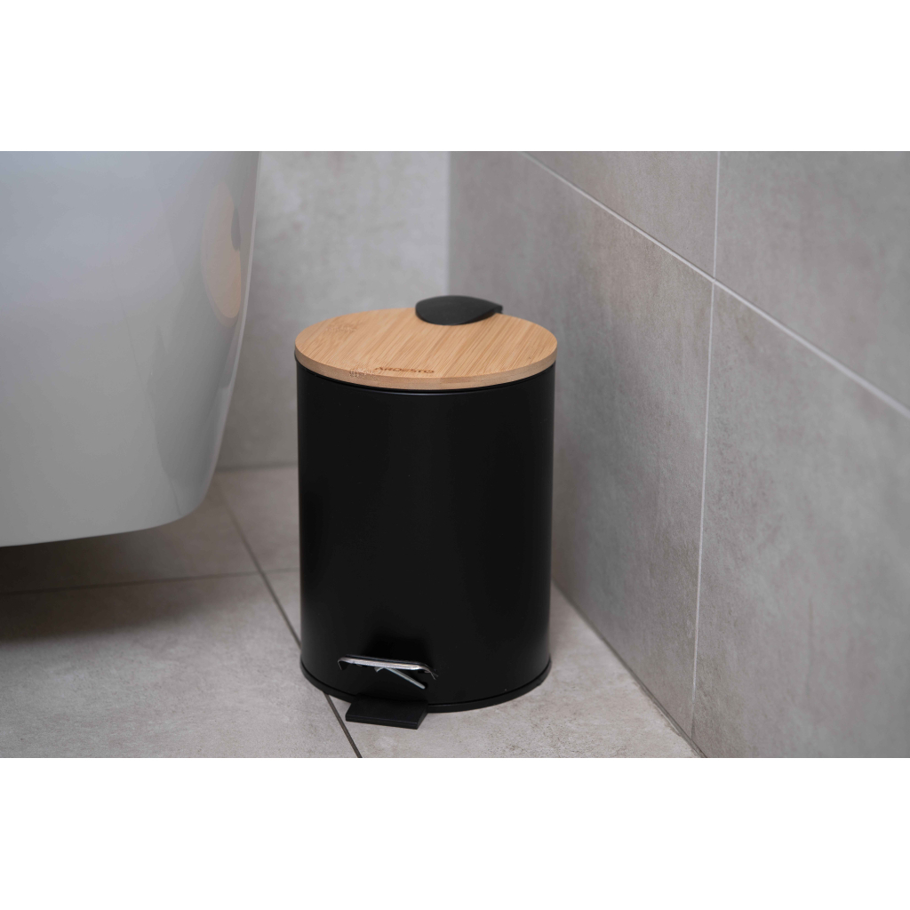 Контейнер для сміття Ardesto Minimalism З педаллю Чорний 3 л (ARHB3601BB) - фото 2 Контейнер для сміття Ardesto Minimalism З педаллю Чорний 3 л (ARHB3601BB) - фото 2