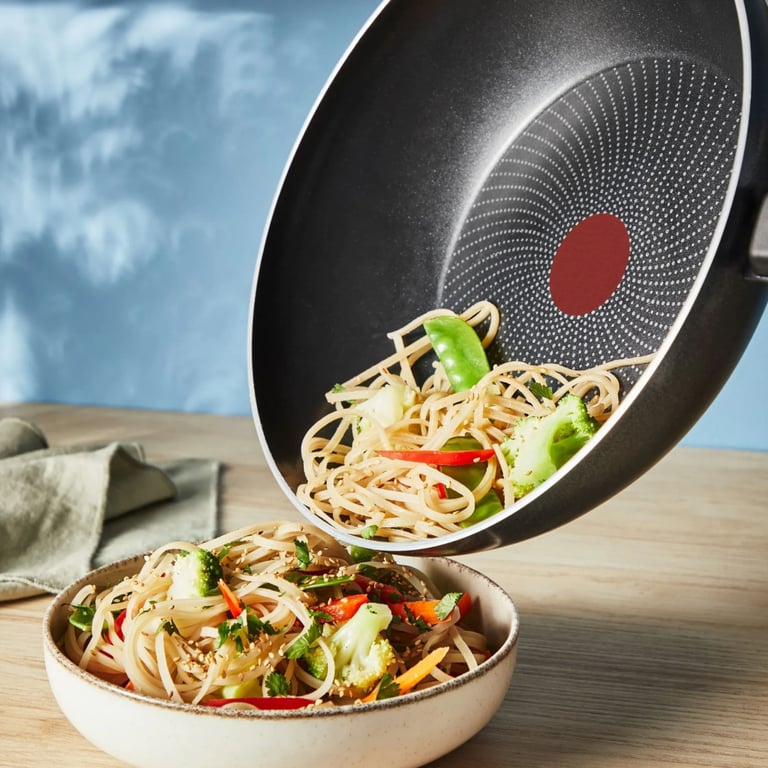 Сковорода Tefal ВОК So” Light, 28 см, алюміній, бакеліт, чорний (H0561942)