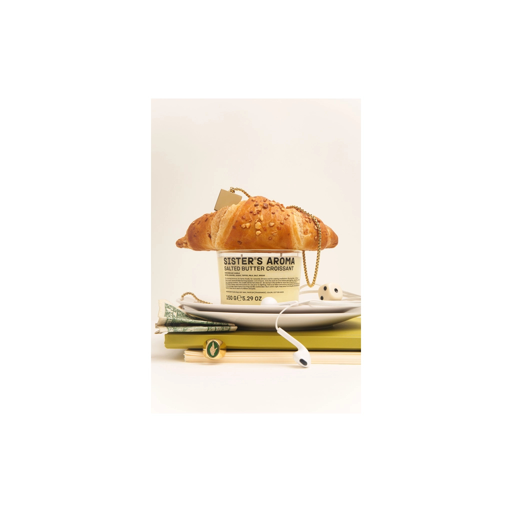 Ароматична свічка Sister's Aroma Salted Butter Croissant 150 г (4820227785438) - фото 2 Ароматична свічка Sister's Aroma Salted Butter Croissant 150 г (4820227785438) - фото 2