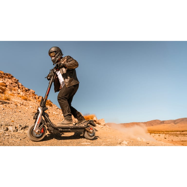 Електросамокат Segway GT3 PRO чорний (AA.06.02.02.0004) - фото 3