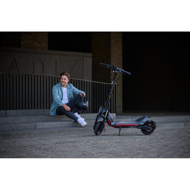 Електросамокат Segway ZT3 PRO E чорний (AA.05.18.01.0001) - фото 2