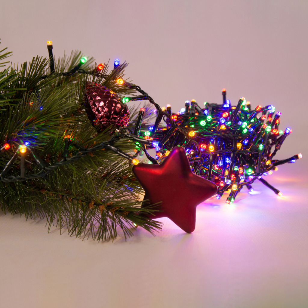 Гірлянда Chomik 200 LED 10 м, мультиколор, ефект блиску, IP44, від мережі (5900779879492) - фото 3 Гірлянда Chomik 200 LED 10 м, мультиколор, ефект блиску, IP44, від мережі (5900779879492) - фото 3