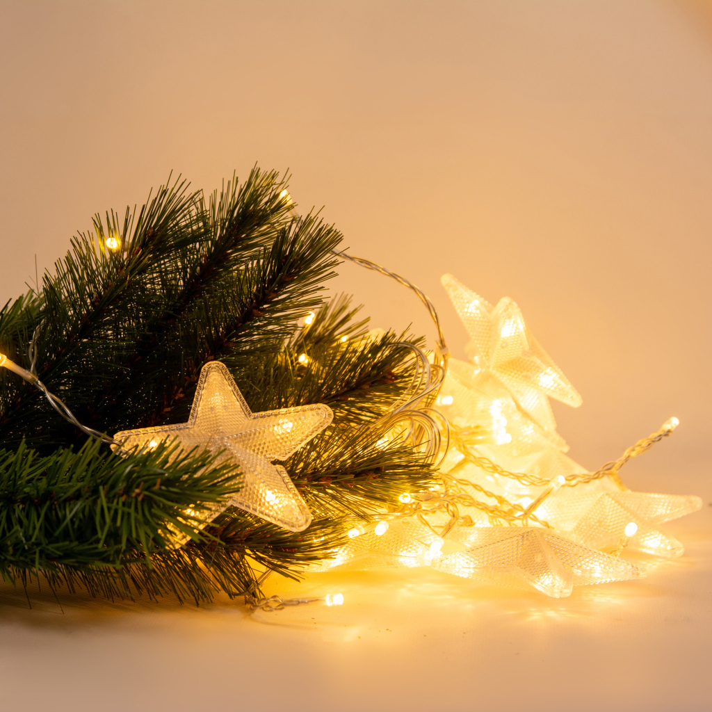 Гірлянда Chomik Штора зірки 136 LED теплий білий, 3 м, від мережі (5900779880030) - фото 2 Гірлянда Chomik Штора зірки 136 LED теплий білий, 3 м, від мережі (5900779880030) - фото 2