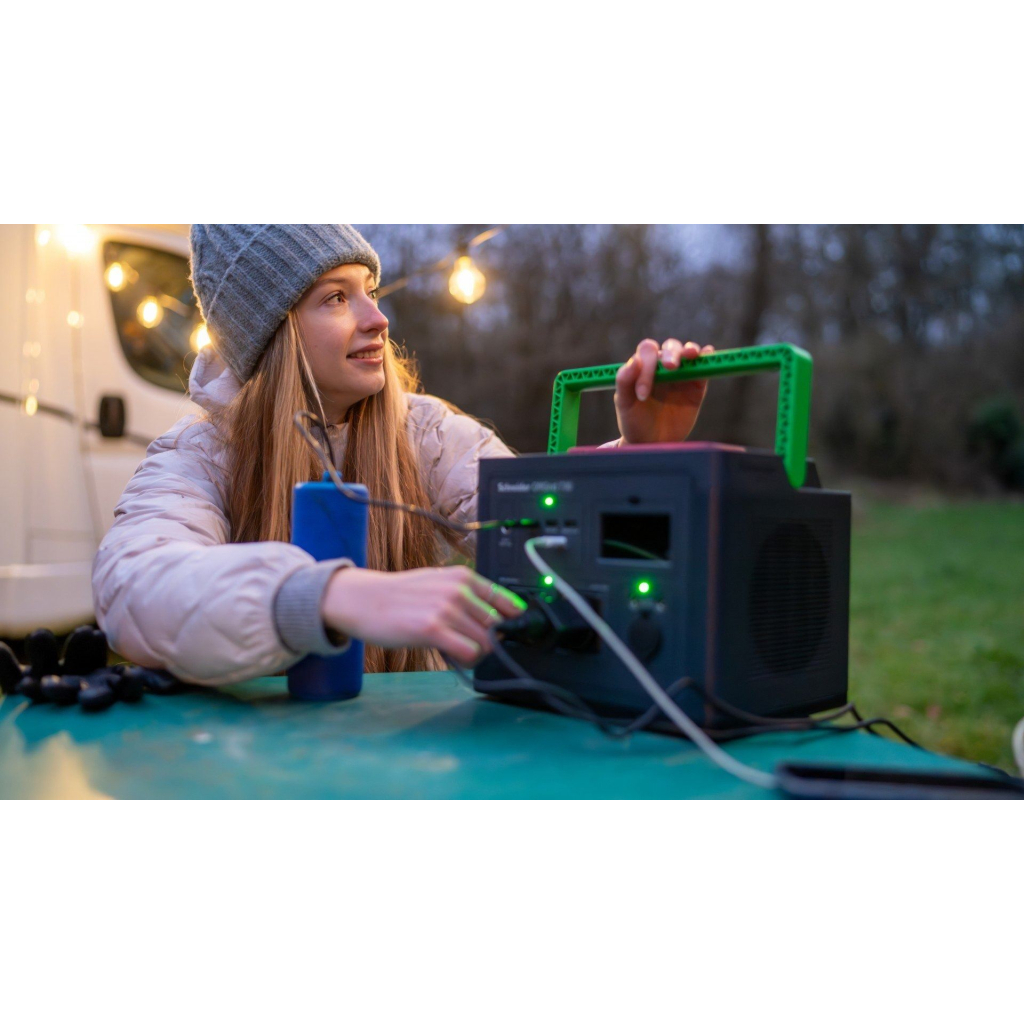 Зарядна станція Schneider Electric 700, 738Wh (PPS730-GR) - фото 6 Зарядна станція Schneider Electric 700, 738Wh (PPS730-GR) - фото 6