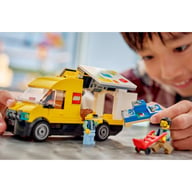 Конструктор LEGO City Фургон LEGO (60500) - фото 9