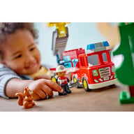 Конструктор LEGO DUPLO Town Пожежна машина зі шлангом і пожежником (10473) - фото 10