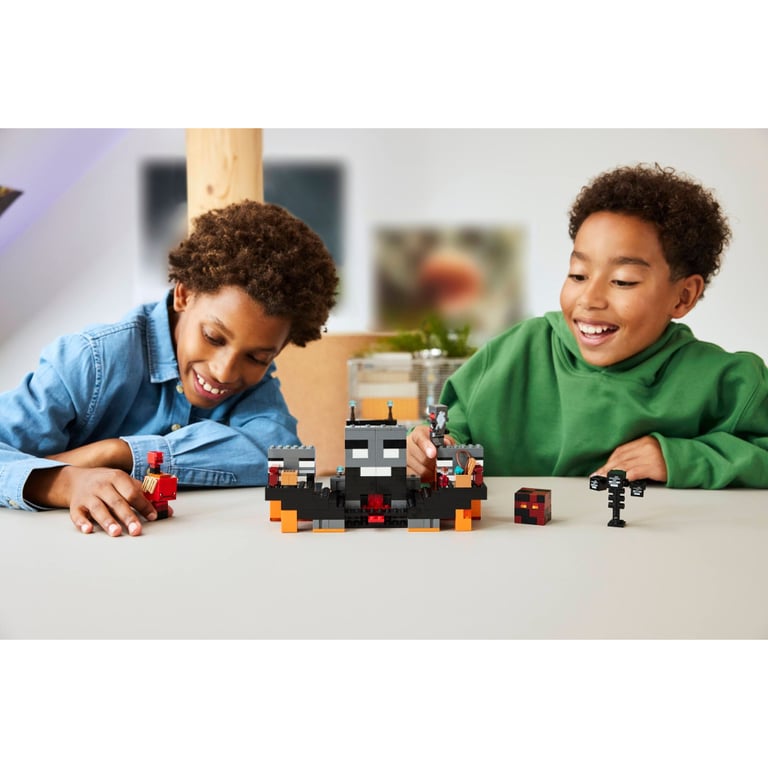 Конструктор LEGO Minecraft Битва за Візер (21590-) - фото 10