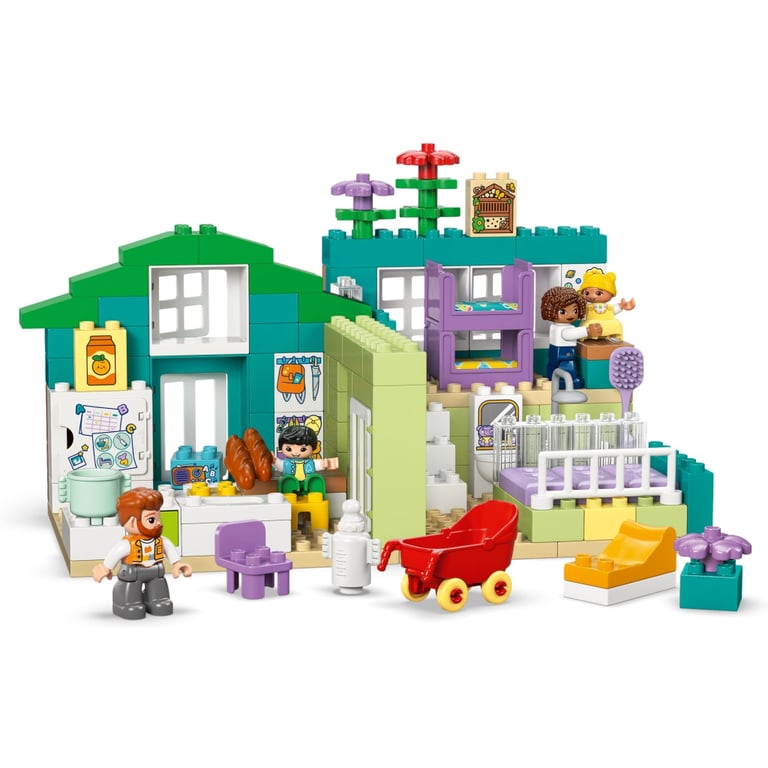 Конструктор LEGO DUPLO Town Сучасний родинний будинок із фігурками 3 в 1 (10470) - фото 4