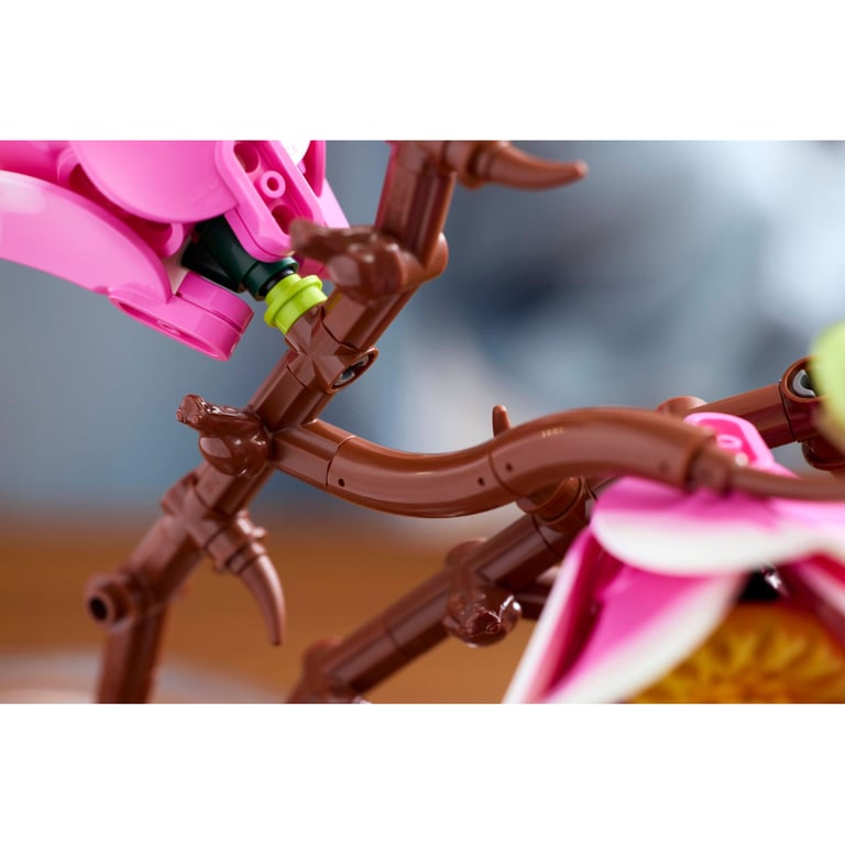 Конструктор LEGO Botanicals Magnolia Branches (11510) - фото 9