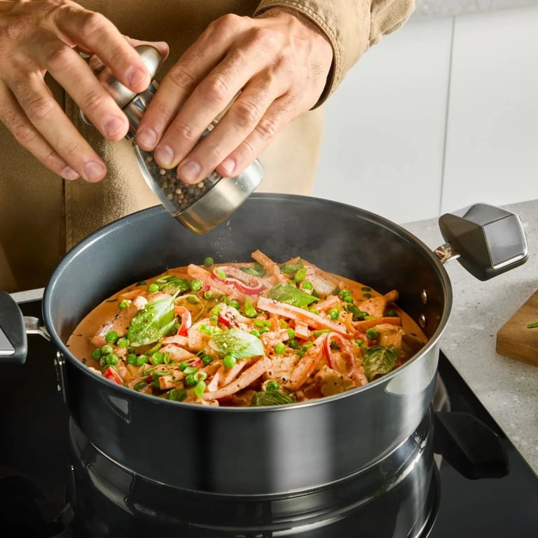 Сотейник Tefal Excellence+, з кришкою, 26см, чорний (E3337145) - фото 3