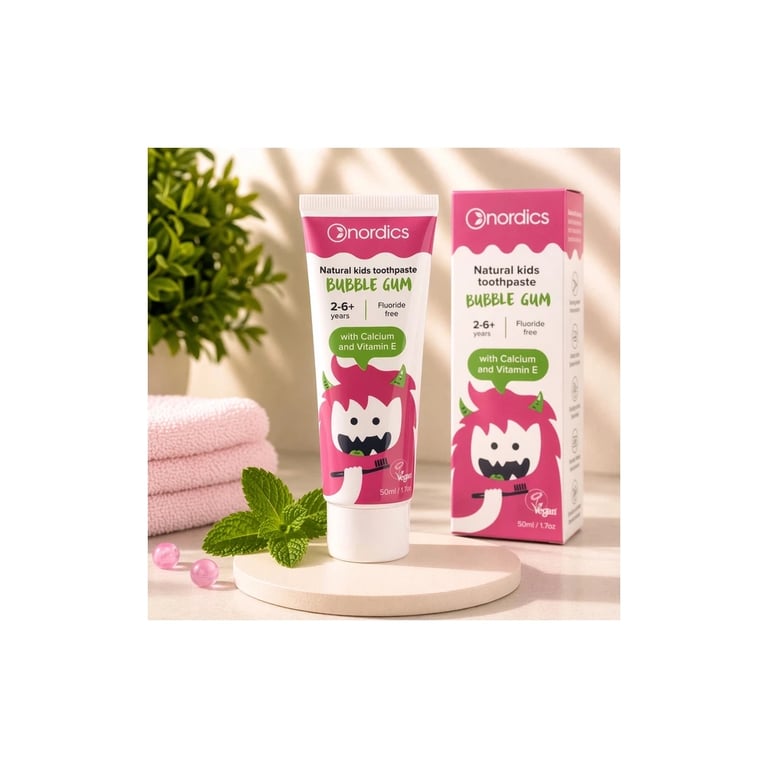 Дитяча зубна паста Nordics Kids Bubble Gum, 50 мл, 26 років, з гідроксиапатитом та кальцієм, без фтору, зі смаком жувальної (3800500324456) - фото 2