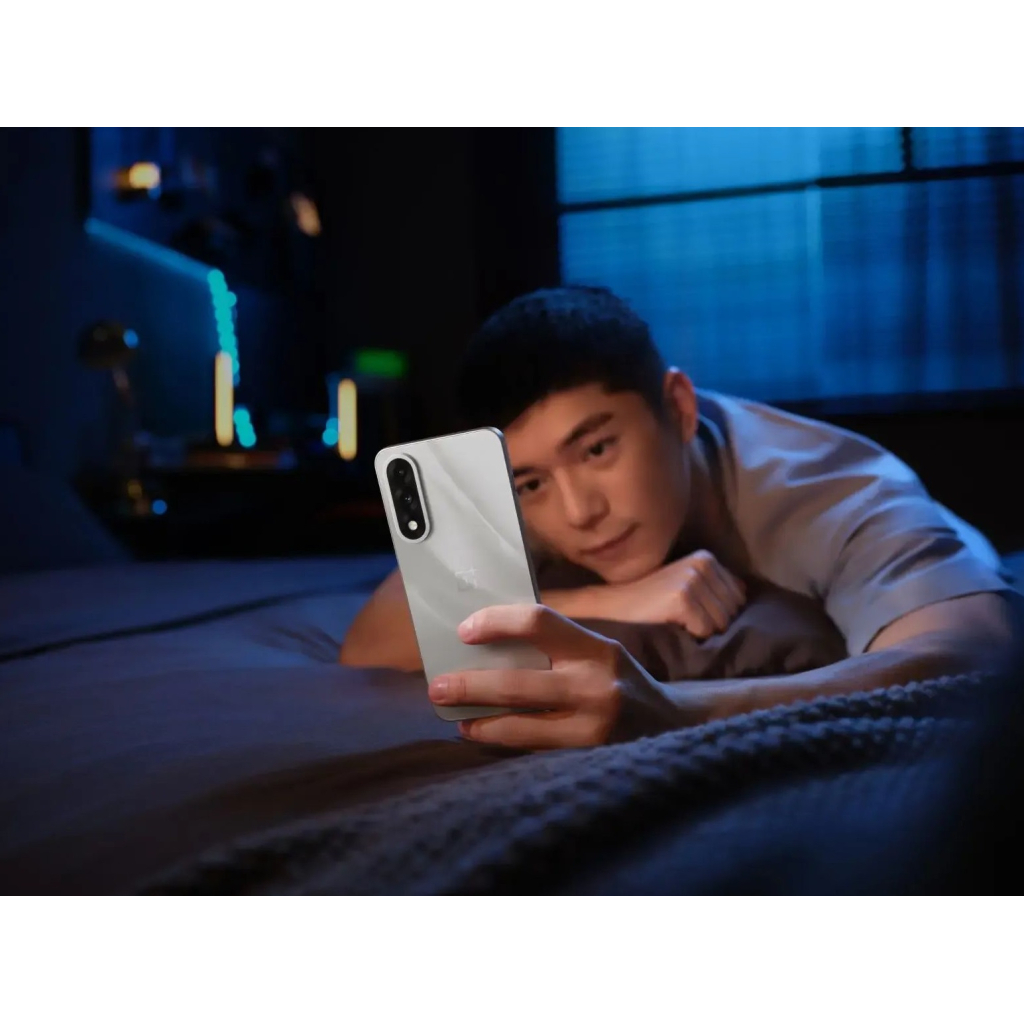 Мобільний телефон OnePlus Nord 5 5G 8/256GB White - фото 2 Мобільний телефон OnePlus Nord 5 5G 8/256GB White - фото 2