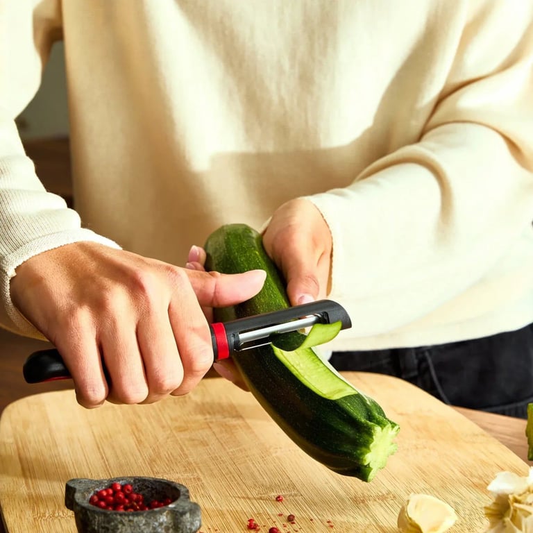 Овочечистка Tefal Ingenio+ вертикальна 17.3 см червоно-чорний (K1992034) - фото 3