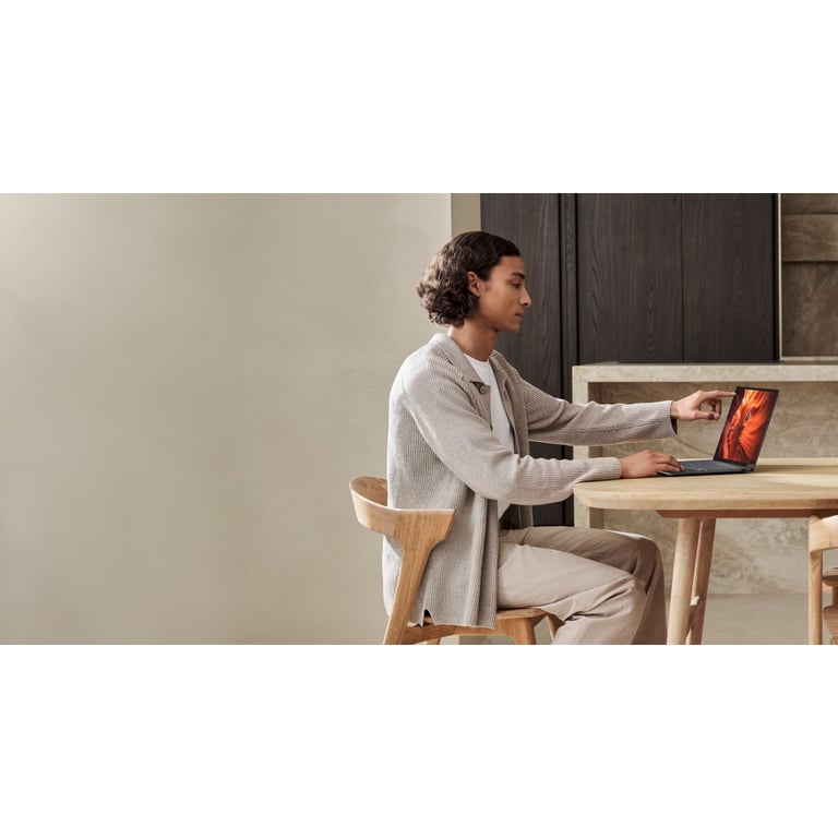Ноутбук ASUS Zenbook S14 OLED UX5406SA-QJ474W (90NB14F1-M00UL0) - фото 2
